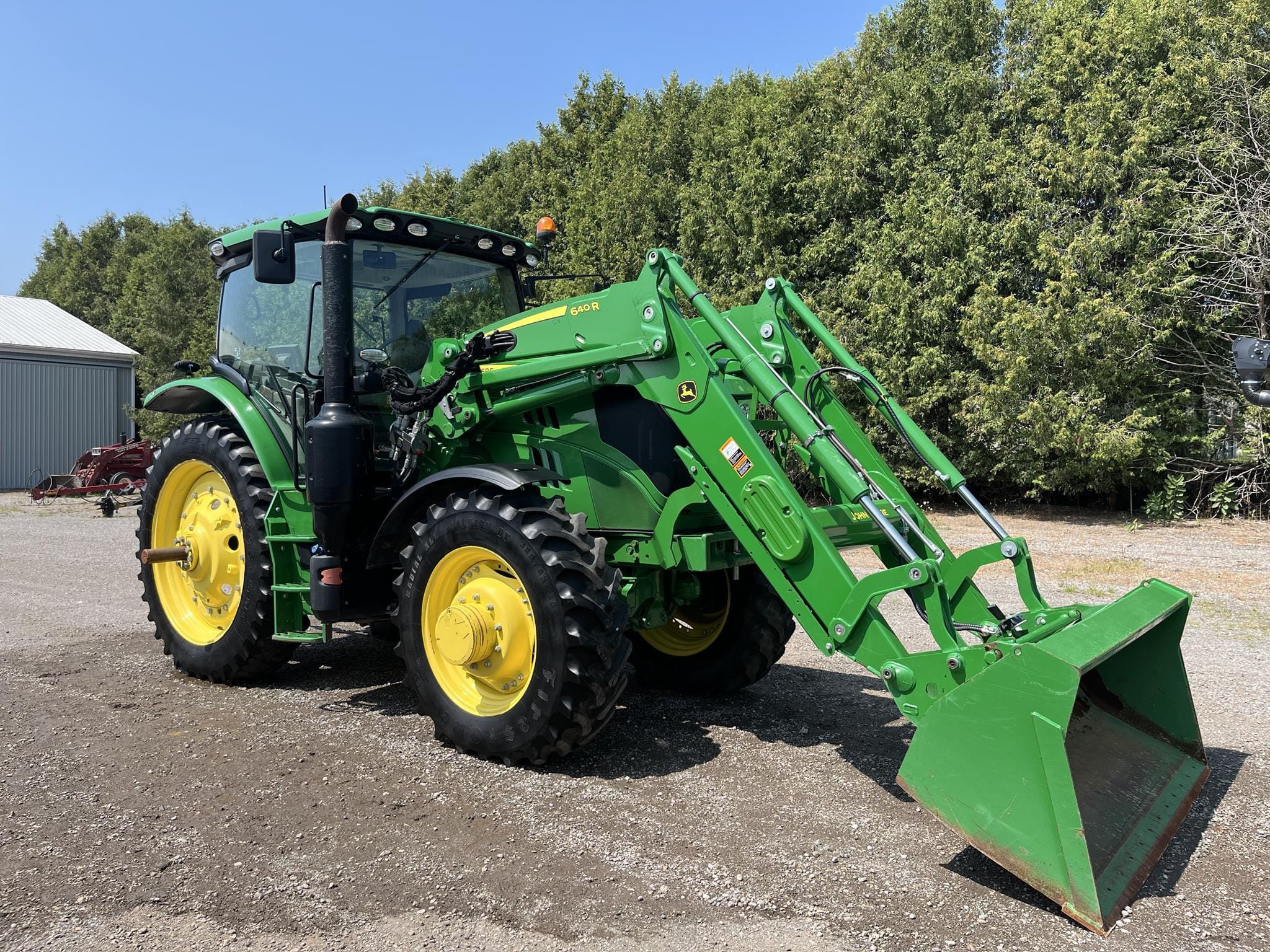 John Deere 6155R Equipment Image0