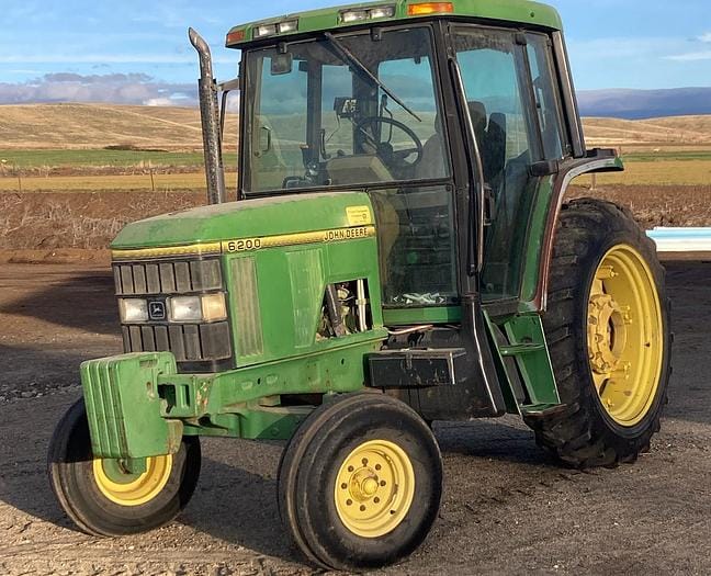 John Deere 6200 Equipment Image0