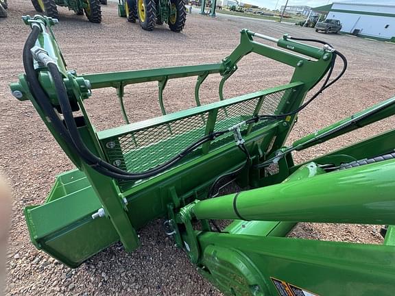 Image of John Deere 640R equipment image 4