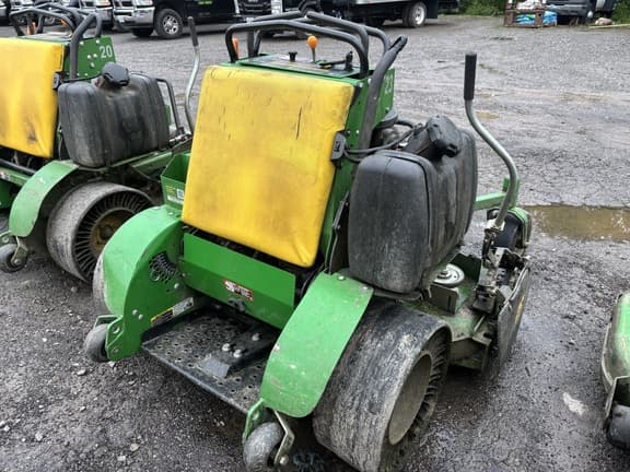 Image of John Deere 652R equipment image 3