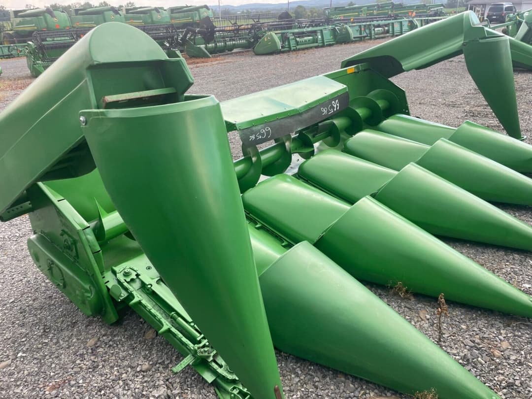 Image of John Deere 693 Primary image