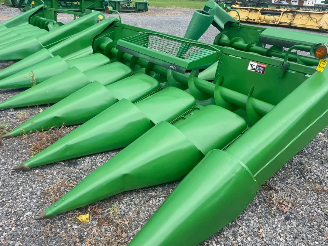 Image of John Deere 693 Primary image