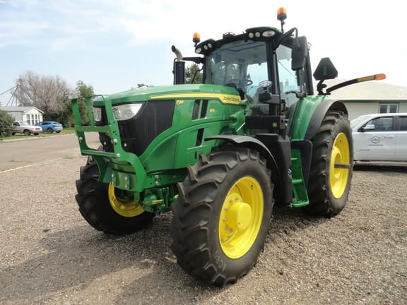 John Deere 6M 165 Equipment Image0