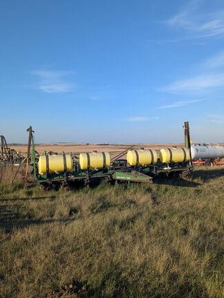 Image of John Deere 7000 equipment image 4
