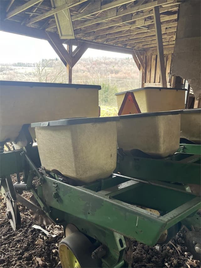 Image of John Deere 7000 equipment image 4