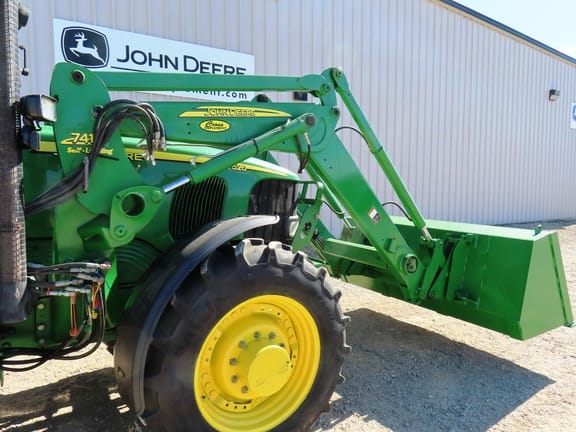 John Deere 741 Equipment Image0