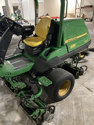 John Deere 8000A Equipment Image0