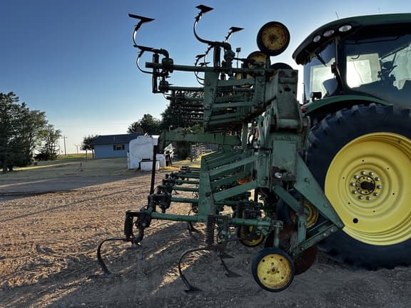 Image of John Deere 85 equipment image 3