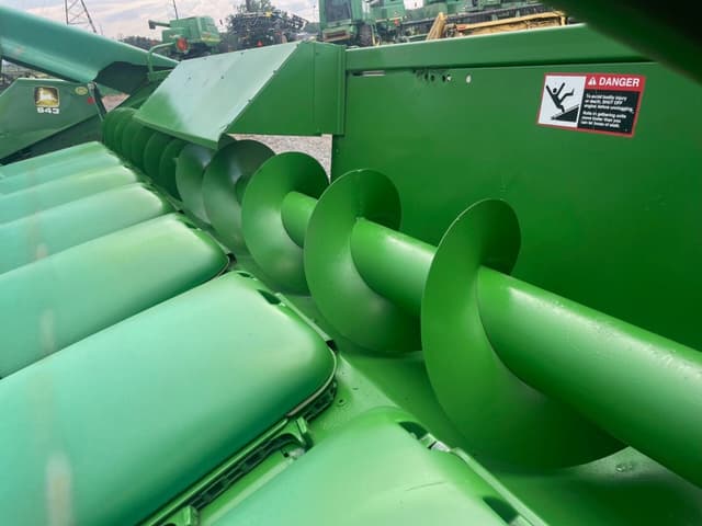 Image of John Deere 893 equipment image 3