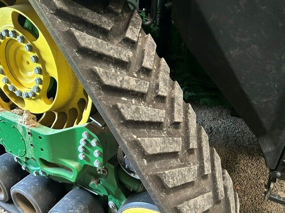 John Deere 8RX 410 Equipment Image0
