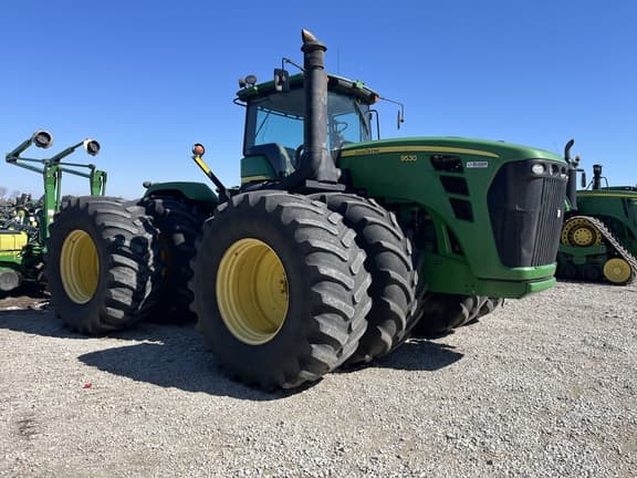 Image of John Deere 9530 equipment image 2