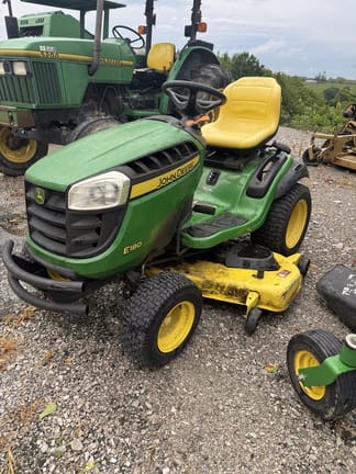 John Deere E180 Equipment Image0