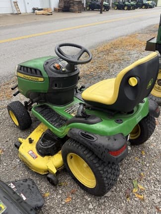 Image of John Deere E180 equipment image 2