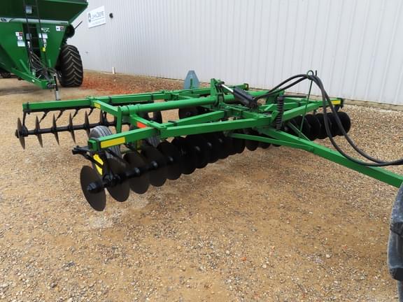 Image of John Deere EH1B1 equipment image 4