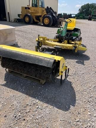 Image of John Deere F930 equipment image 3