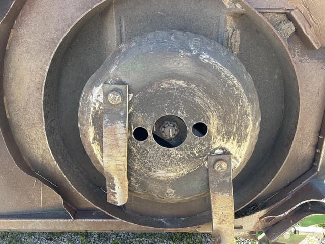 Image of John Deere FC15R equipment image 4