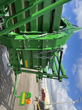 Image of John Deere L341R equipment image 3