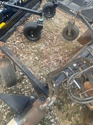 Image of John Deere PR84B equipment image 4