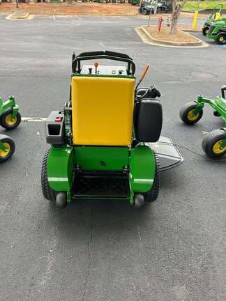 Image of John Deere Q810E equipment image 3