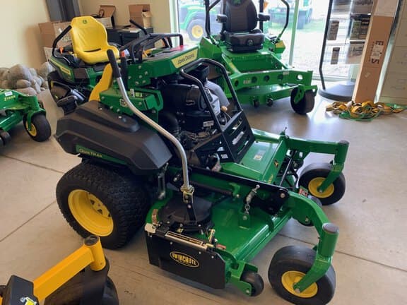 Image of John Deere Q820M Primary image