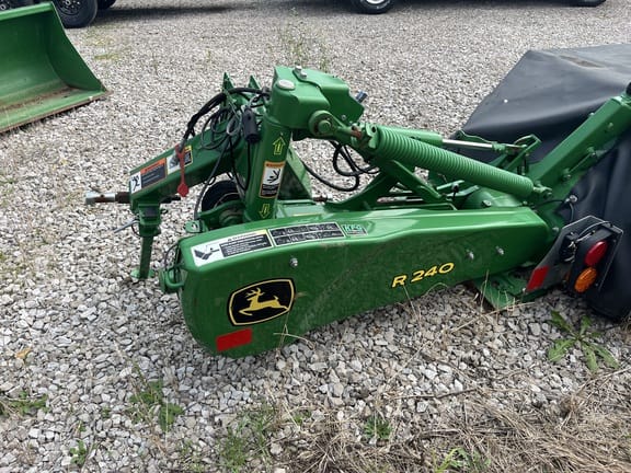 John Deere R240 Equipment Image0