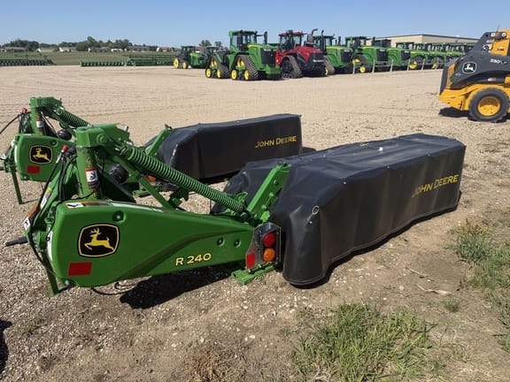 John Deere R240 Equipment Image0