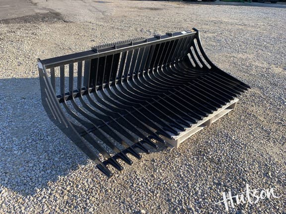 Image of John Deere R84 Primary image