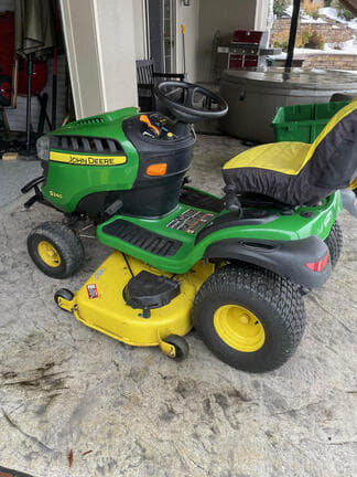 Image of John Deere S240 equipment image 3