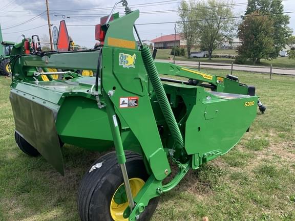 Image of John Deere S300 equipment image 1