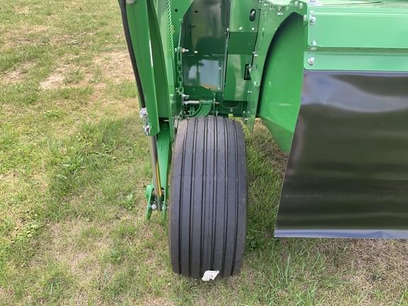 Image of John Deere S300 equipment image 4