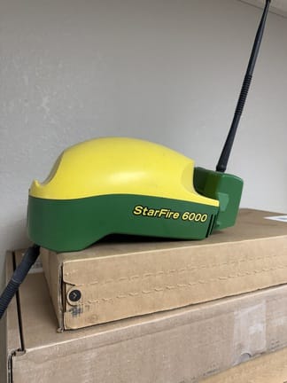 John Deere StarFire 6000 Equipment Image0