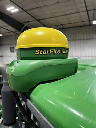 John Deere StarFire 3000 Equipment Image0