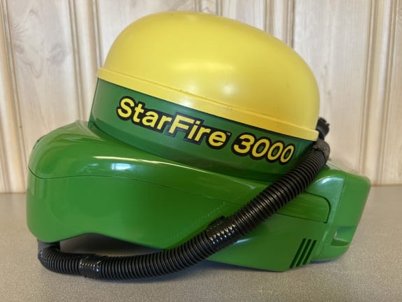 John Deere StarFire 3000 Equipment Image0