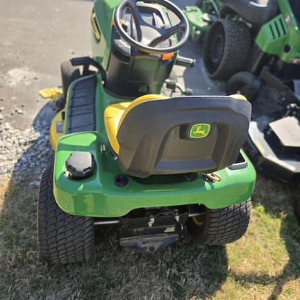 Image of John Deere X304 Image 1