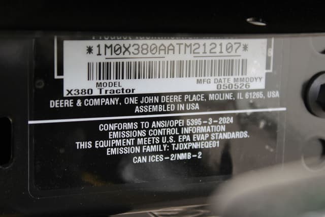 Image of John Deere X380 equipment image 4