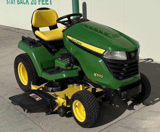 2017 John Deere X570 Equipment Image0