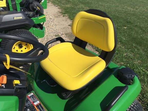 Image of John Deere X570 equipment image 2