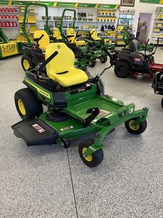 John Deere Z325E Equipment Image0