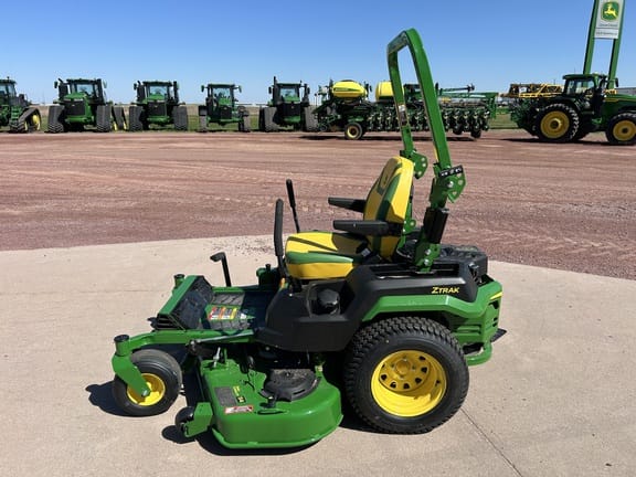 John Deere Z545R Equipment Image0