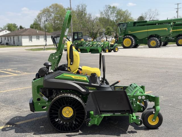 Image of John Deere Z930M equipment image 4