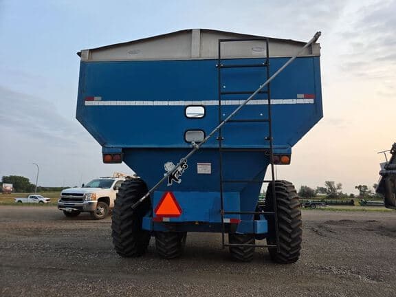 Image of Kinze 1040 equipment image 3