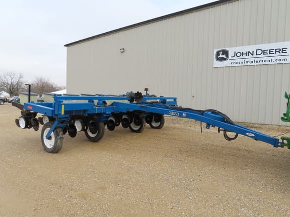 Image of Kinze 2000 equipment image 3