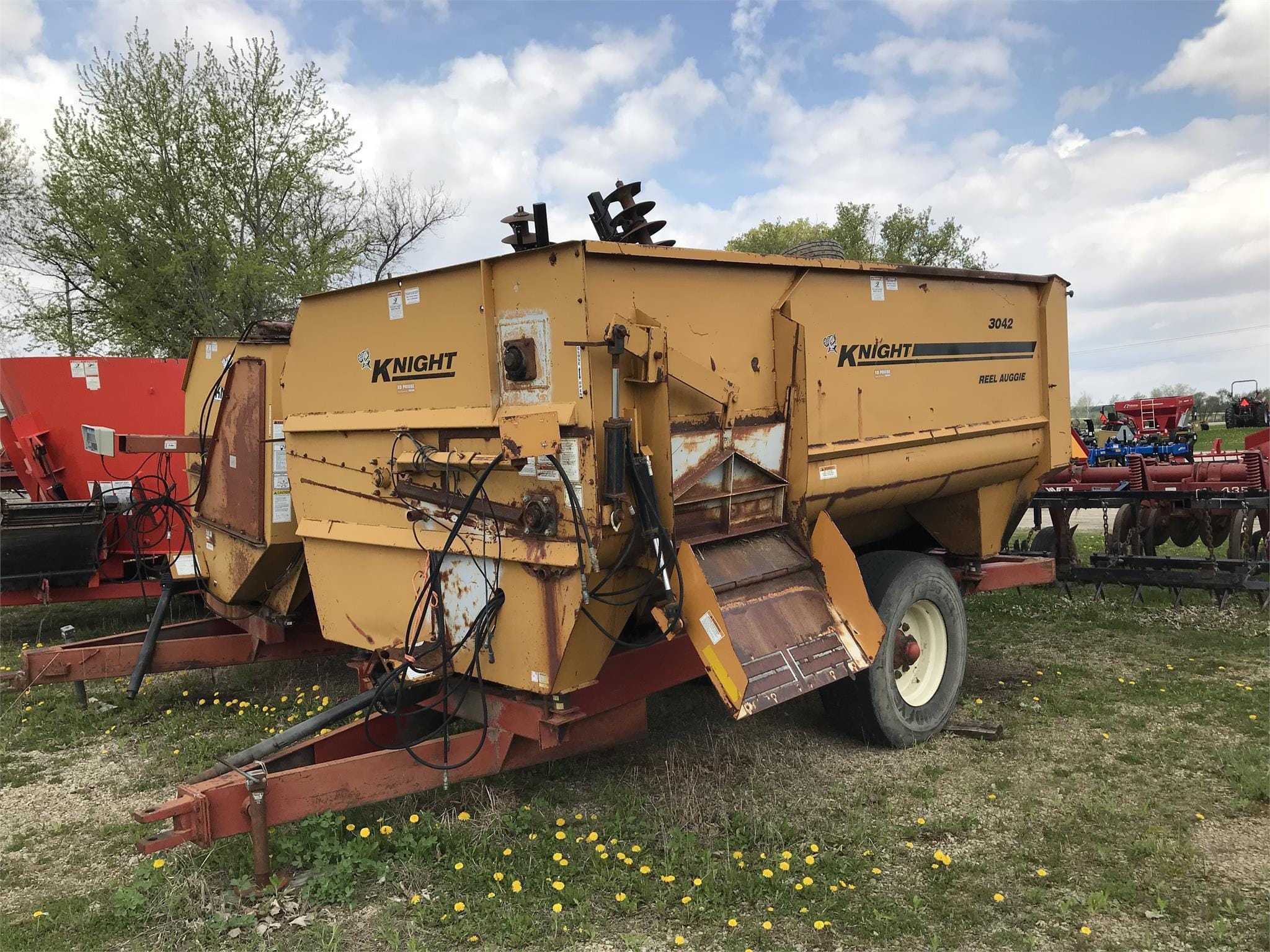 Knight 3042 Equipment Image0