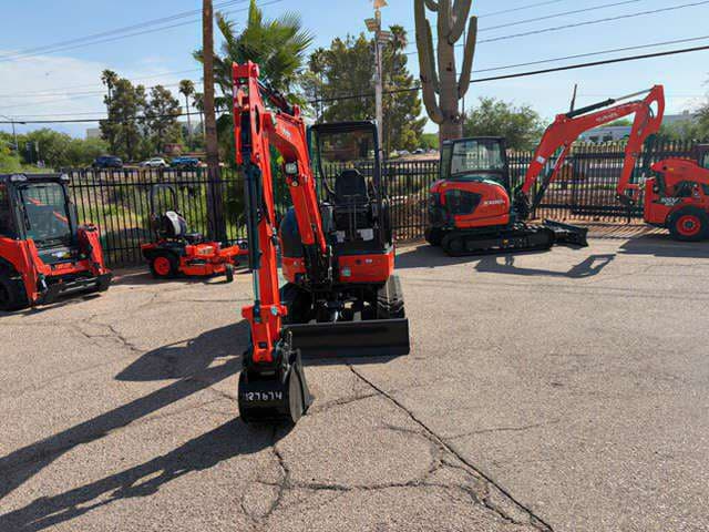 Image of Kubota KX033-4 equipment image 3