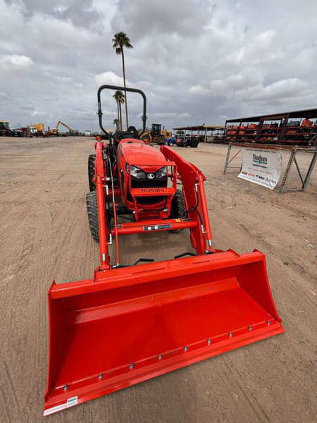 Image of Kubota L2502 equipment image 2