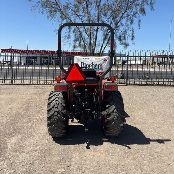 Image of Kubota L2502 equipment image 3