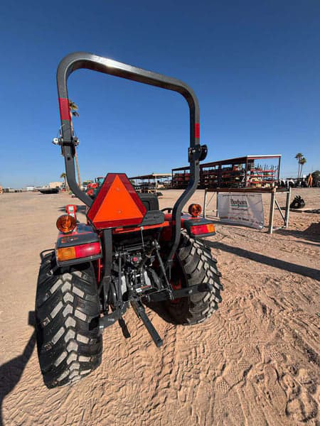 Image of Kubota L2502 equipment image 3