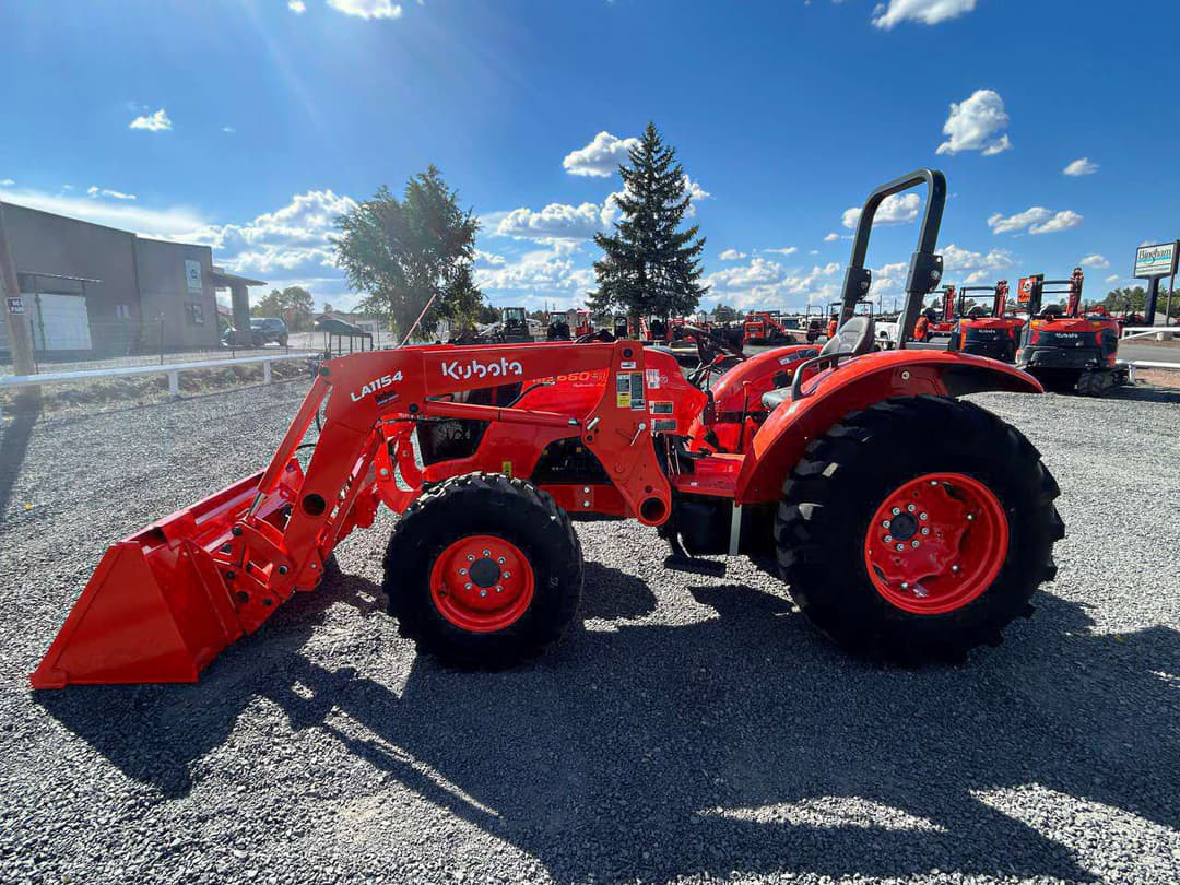 Image of Kubota M5660 Primary image