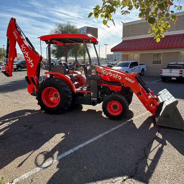 Image of Kubota M62 equipment image 1