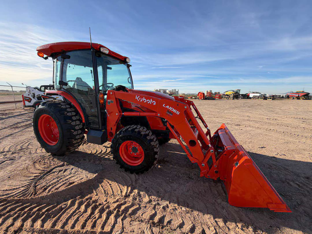 Image of Kubota MX5400 Image 1
